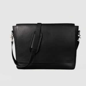 The Carismatico Black Leather Messenger Bag